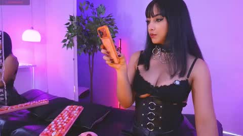 Catalina lovers online show from 8, 1, 2026