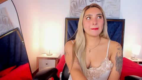 Snapshot of catalina_osorio chatting on 15, 4, 2026 catalina_osorio online show from 15, 4, 2026