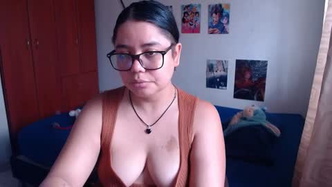 Snapshot of catalinaa_lovee chatting on 9, 9, 2025 catalinaa_lovee online show from 9, 9, 2025