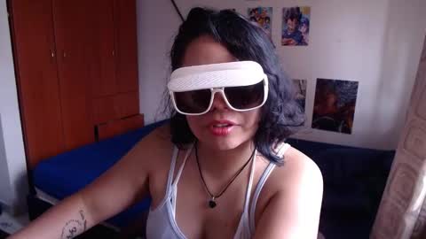Snapshot of catalinaa_lovee chatting on 18, 9, 2025 catalinaa_lovee online show from 18, 9, 2025