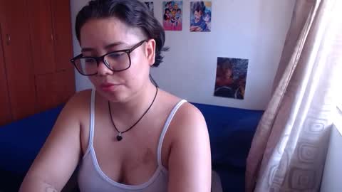 Snapshot of catalinaa_lovee chatting on 7, 10, 2025 catalinaa_lovee online show from 7, 10, 2025