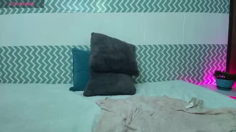 Snapshot of catalinahenao chatting on 4, 10, 2025 cata online show from 4, 10, 2025