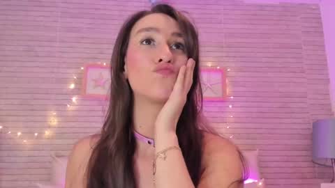 CatalinnaThompson online show from 7, 3, 2025