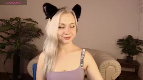 Anna  online show from 3, 12, 2025