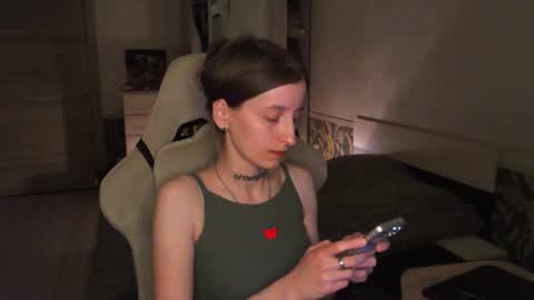 Snapshot of cath_dysphoria_ chatting on 11, 6, 2026 CATH online show from 11, 6, 2026