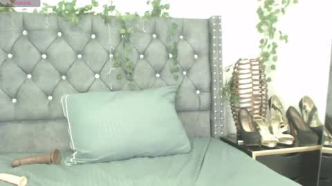 Snapshot of cathalinasharon chatting on 2, 5, 2026 cathalina online show from 2, 5, 2026