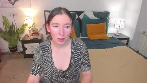 Catrin online show from 1, 12, 2025