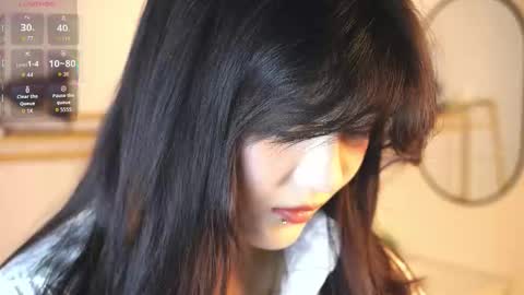 Snapshot of catheryneells chatting on 14, 12, 2025 Lee online show from 14, 12, 2025