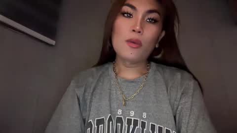 Snapshot of cathy_sanches chatting on 2, 12, 2025 cathy online show from 2, 12, 2025