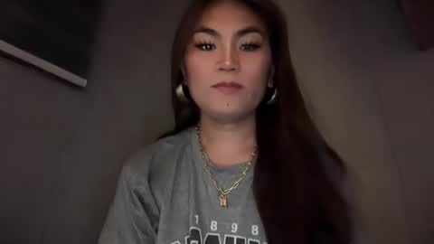 Snapshot of cathy_sanches chatting on 5, 12, 2025 cathy online show from 5, 12, 2025