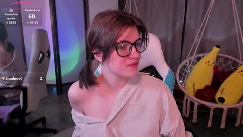 Snapshot of cathybarnes chatting on 27, 11, 2025 cathybarnes online show from 27, 11, 2025