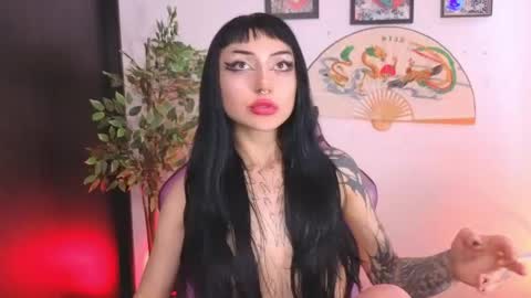 Snapshot of cati_petite chatting on 17, 5, 2026 Cati help me reach my goal of 100 thumbs up again 3 online show from 17, 5, 2026