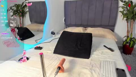 Snapshot of catia_colushi chatting on 25, 9, 2025 Valeria online show from 25, 9, 2025