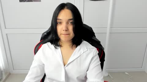 Snapshot of catrine_cute chatting on 26, 5, 2026 Catrine online show from 26, 5, 2026