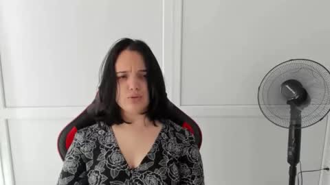 Snapshot of catrine_cute chatting on 7, 6, 2026 Catrine online show from 7, 6, 2026