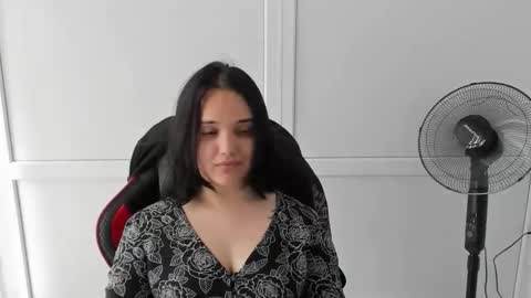 Snapshot of catrine_cute chatting on 9, 6, 2026 Catrine online show from 9, 6, 2026