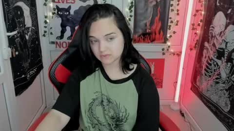 Snapshot of catrine_cute chatting on 8, 7, 2026 Catrine online show from 8, 7, 2026
