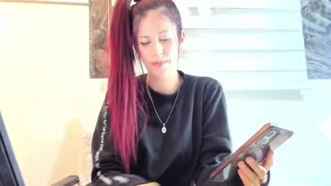 CATT EVANS online show from 4, 1, 2025