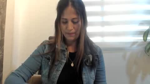 CATT EVANS online show from 23, 11, 2025