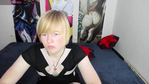 cattie_w_ online show from 18, 10, 2025