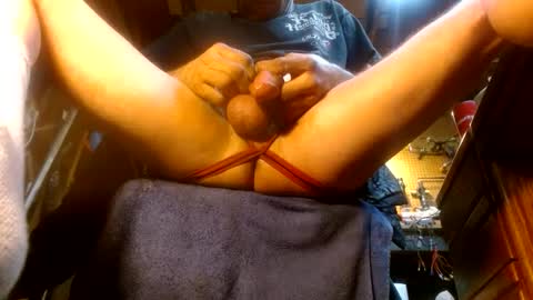 Snapshot of caughtnaked chatting on 4, 1, 2025 caughtnaked online show from 4, 1, 2025