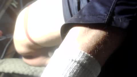 Snapshot of caughtnaked chatting on 25, 11, 2025 caughtnaked online show from 25, 11, 2025