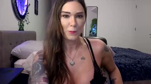 Cayla online show from 14, 11, 2025