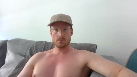 Snapshot of ccloser87 chatting on 25, 5, 2026 ccloser87 online show from 25, 5, 2026