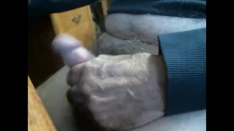 Snapshot of cczt154 chatting on 8, 11, 2025 CCzt154 online show from 8, 11, 2025