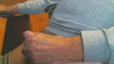 Snapshot of cczt154 chatting on 30, 11, 2025 CCzt154 online show from 30, 11, 2025