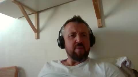 Snapshot of cebcool chatting on 5, 10, 2025 Sb online show from 5, 10, 2025