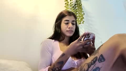 Snapshot of cedrela_gomez chatting on 22, 12, 2025 CEDRELARYAN online show from 22, 12, 2025