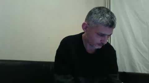 Snapshot of cedricodereims51 chatting on 16, 12, 2025 cedricodereims51 online show from 16, 12, 2025