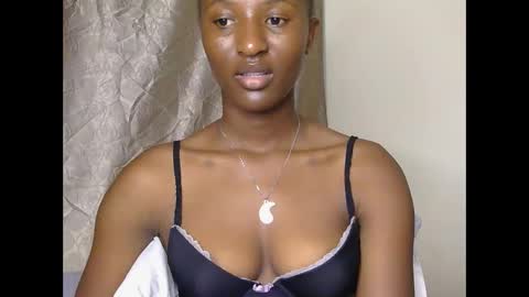 cee_queen online show from 31, 5, 2026