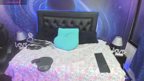 Celeste Silva online show from 5, 12, 2024