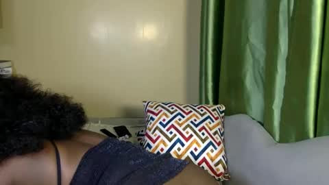 Snapshot of ceepretty chatting on 25, 4, 2026 santana online show from 25, 4, 2026