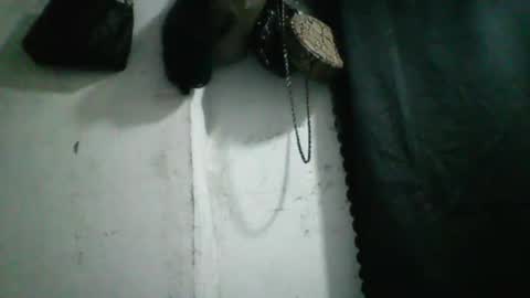 Snapshot of celena438935 chatting on 25, 11, 2025 celena438935 online show from 25, 11, 2025