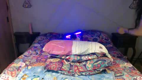Snapshot of celeste_19sutra chatting on 8, 1, 2025 celeste 19sutra online show from 8, 1, 2025