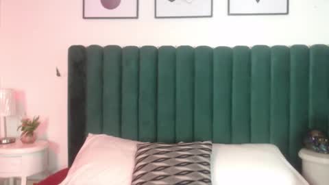 Snapshot of celeste_bs chatting on 30, 10, 2025 Celeste online show from 30, 10, 2025