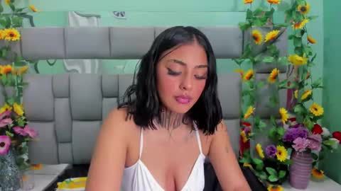 Snapshot of celeste_owen18 chatting on 3, 1, 2025 celeste owen18 online show from 3, 1, 2025