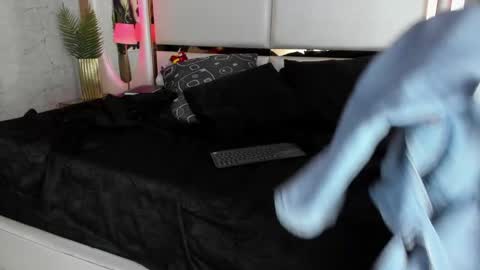 Snapshot of celeste_starsss chatting on 22, 2, 2025 celeste_starsss online show from 22, 2, 2025