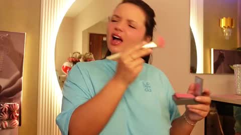 CelesteBailey online show from 18, 11, 2025