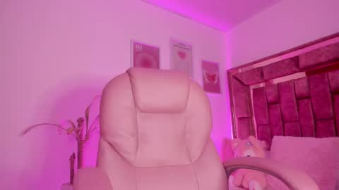 Snapshot of celestecute_ chatting on 12, 2, 2025 Celeste   INSTAGRAM Celestecute 01 online show from 12, 2, 2025