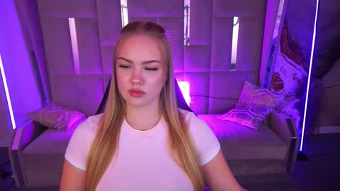 Snapshot of celestenoirr chatting on 15, 9, 2025 celestenoirr online show from 15, 9, 2025