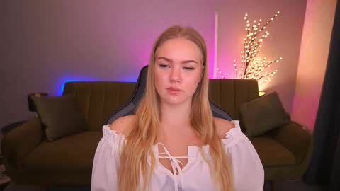 Snapshot of celestenoirr chatting on 14, 10, 2025 celestenoirr online show from 14, 10, 2025