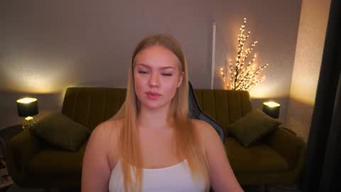 Snapshot of celestenoirr chatting on 27, 10, 2025 celestenoirr online show from 27, 10, 2025