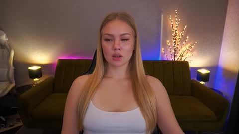 Snapshot of celestenoirr chatting on 28, 10, 2025 celestenoirr online show from 28, 10, 2025