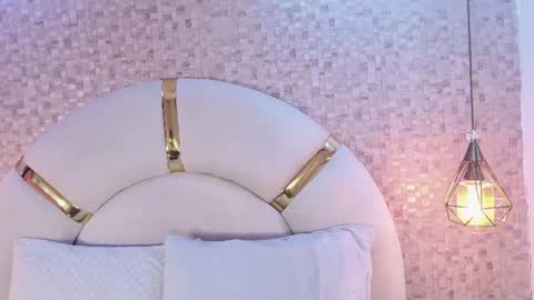 celestte_sm online show from 9, 7, 2026