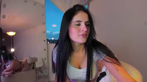 Ari online show from 14, 10, 2025