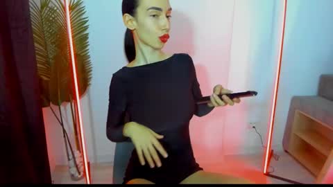 Snapshot of celine_roxelle chatting on 21, 10, 2025 Celine Roxelle online show from 21, 10, 2025